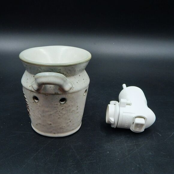 Scentsy LIVE SIMPLY Milk Jug Plug In Electric Wax Warmer Farmhouse Cottagecore - Picture 5 of 8